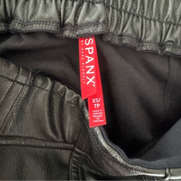 Spanx faux leather black noir jogger xs - Picture 9 of 9